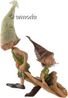 Figurines Lutins au Chapeau jouant à la Brouette 